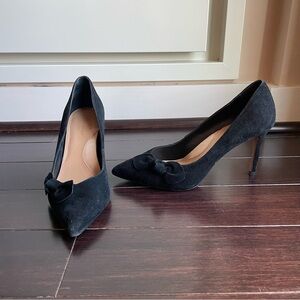 Banana Republic Madison 12-hour Bow Pumps Black Suede Size 7